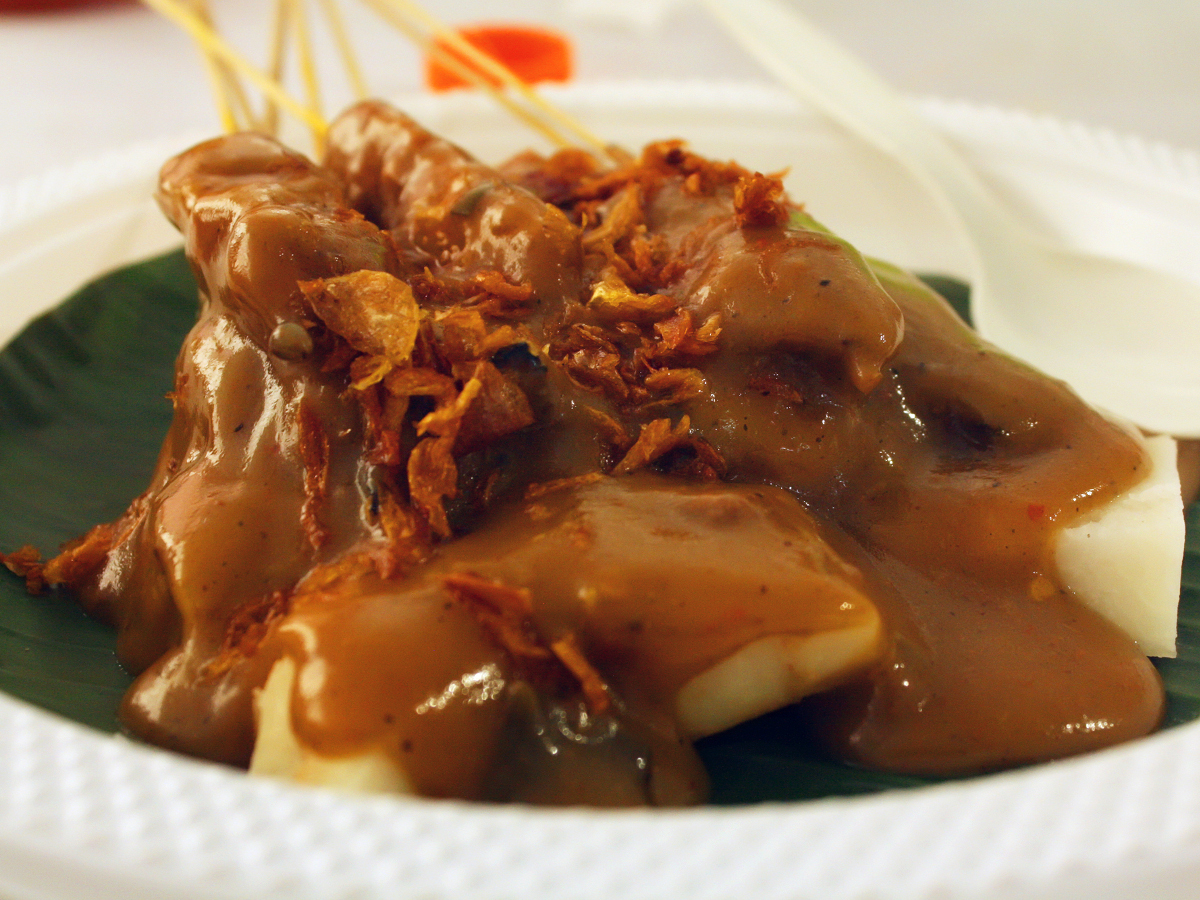 Sate Padang Ajo Kuniang: Rasa Padang yang Menghangatkan Malam Cilacap